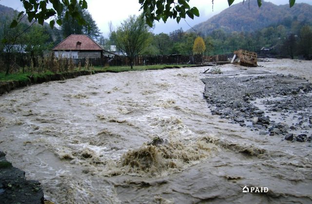 Râul Bistricioara, orașul Horezu – 2007
