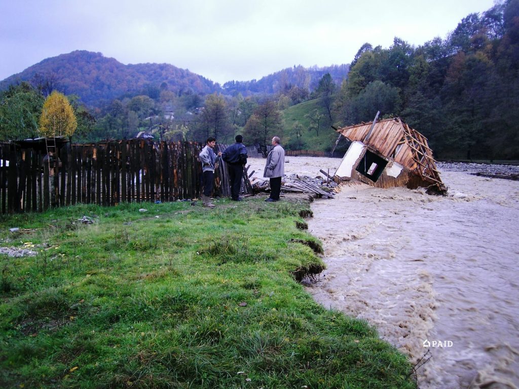 Râul Bistricioara, orașul Horezu – 2007
